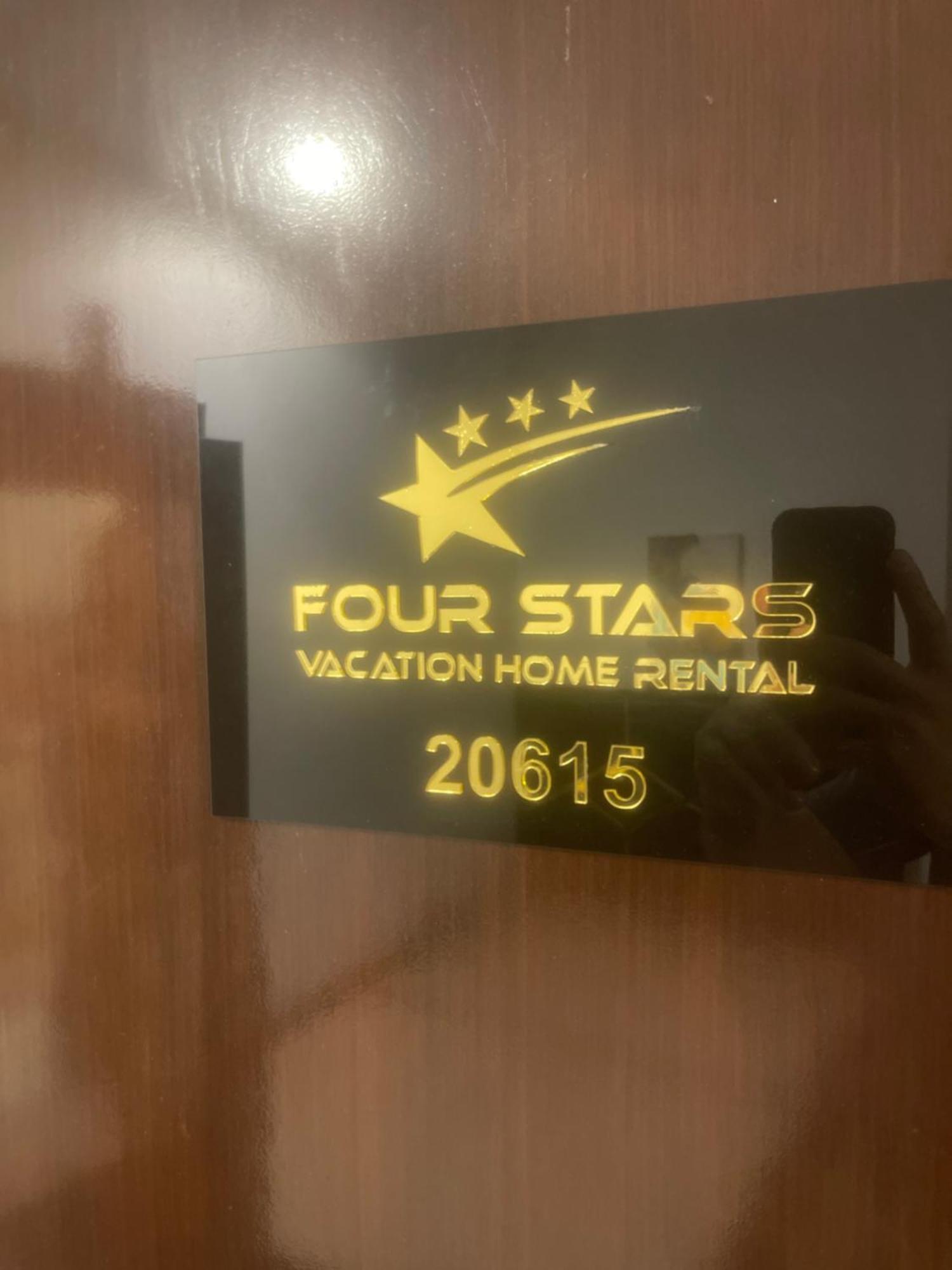 Four Stars Hostel Дубай Экстерьер фото