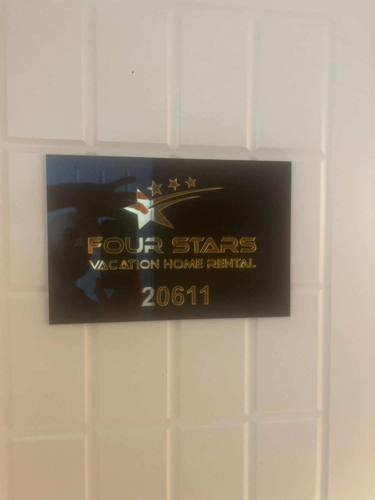 Four Stars Hostel Дубай Экстерьер фото