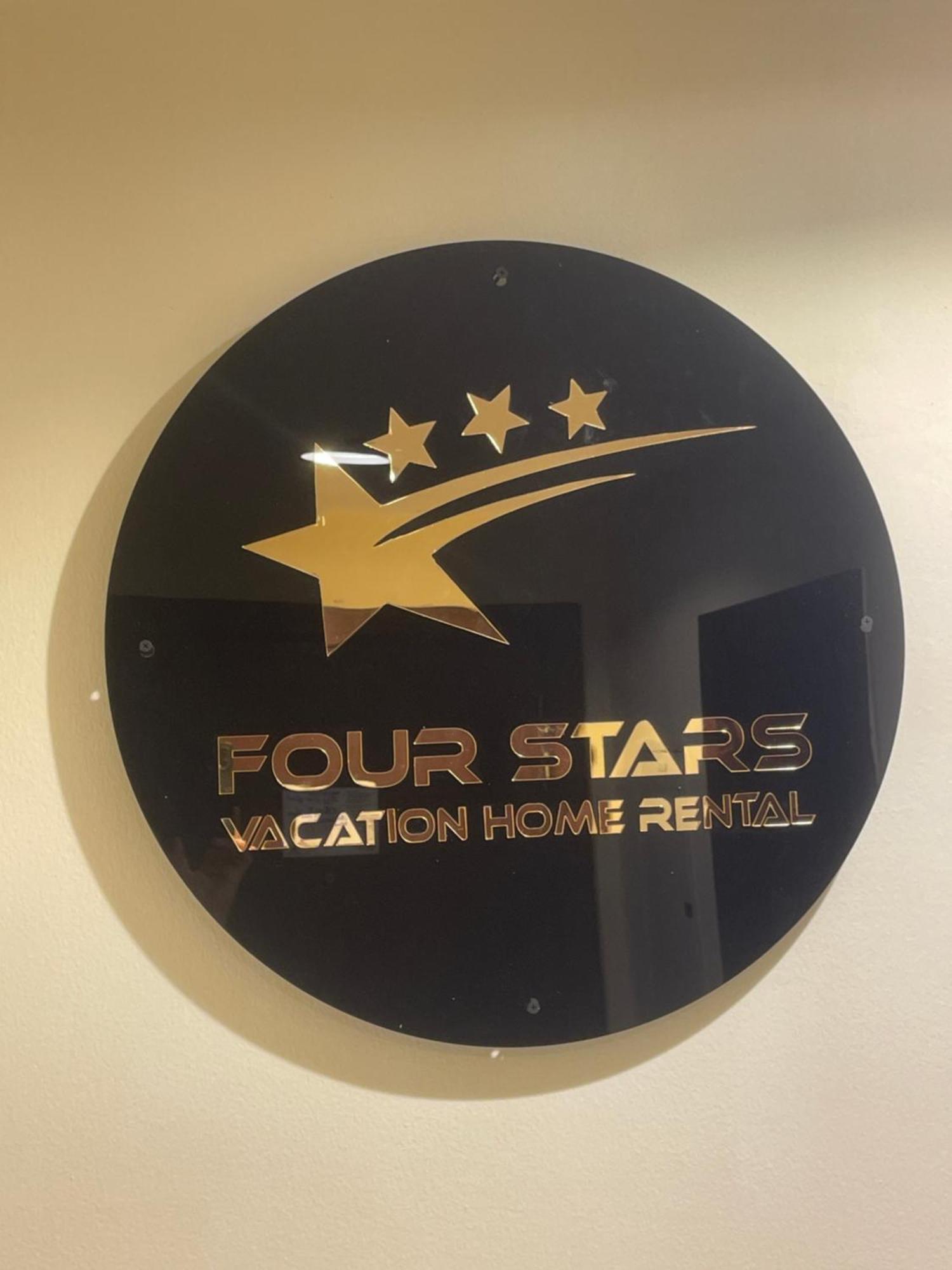 Four Stars Hostel Дубай Экстерьер фото