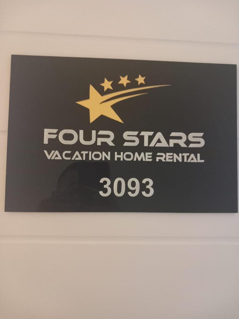 Four Stars Hostel Дубай Экстерьер фото